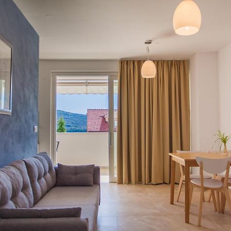 Apartman Pinja Lejlighed Cres Eksteriør billede